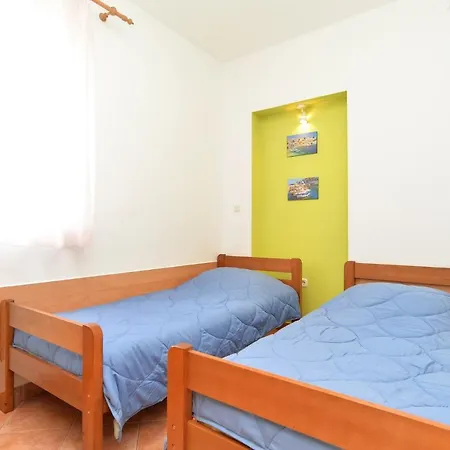 Apartment With A Parking Space Valbandon, - 20648
