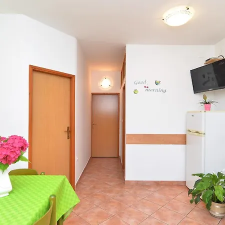 With Parking Space Valbandon, - 20648 *