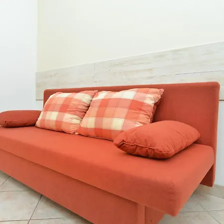 With Parking Space Valbandon, - 20648 *